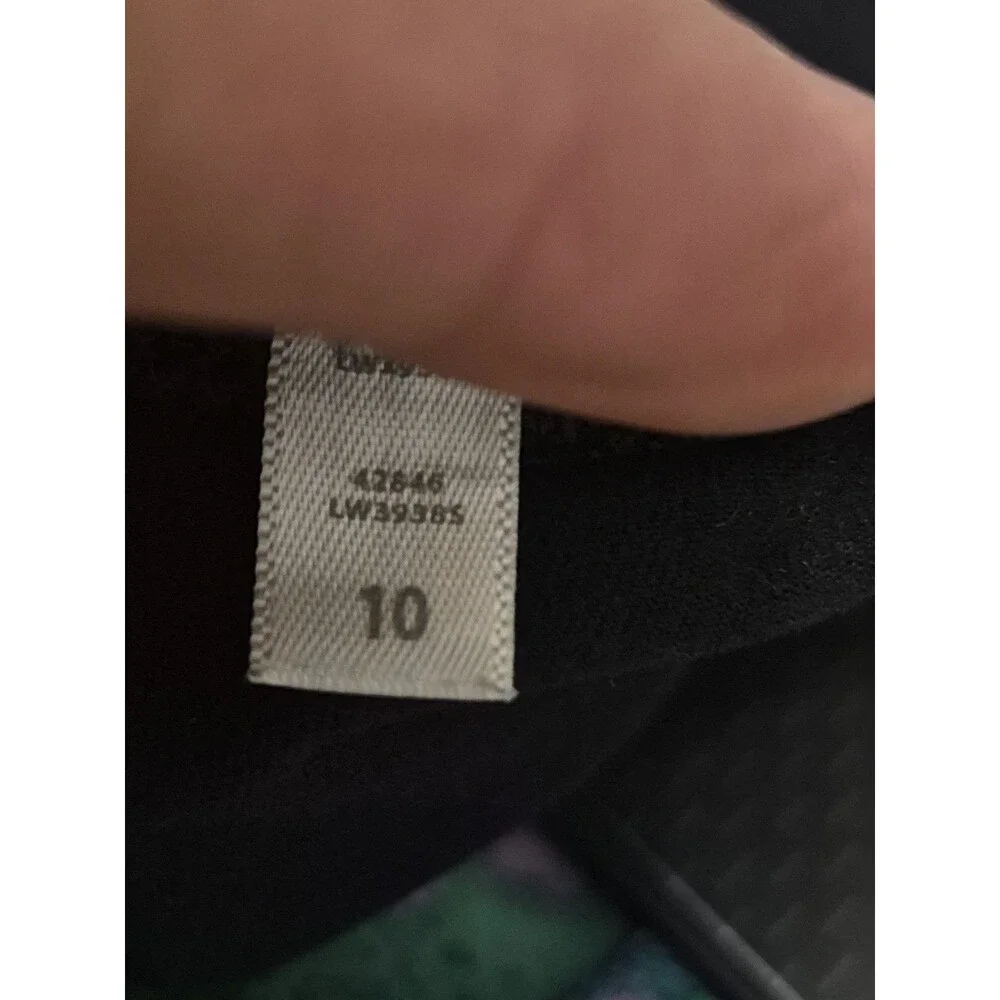 Lululemon Run : Warm Up crew Size 10 Black Rear Zip Athleisure Gorp Core - Picture 6 of 6
